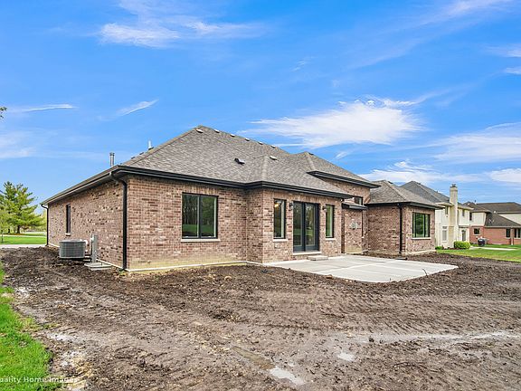 4th image of 12113 Sarkis Dr