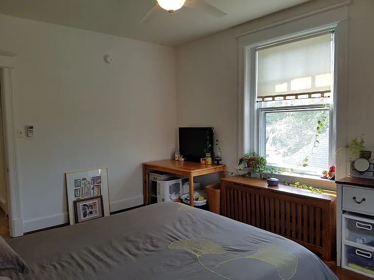 2009 Belmont Rd NW #404 — Photo 1
