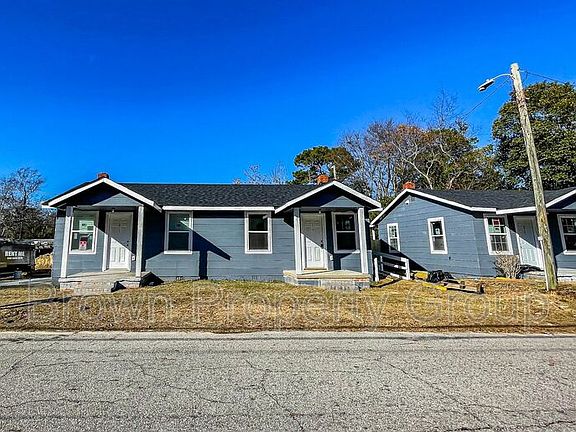 2nd image of 215 Andy St