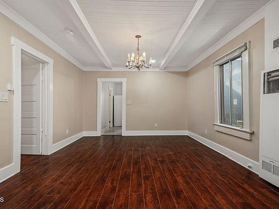 4th image of 31 S Parkwood Ave
