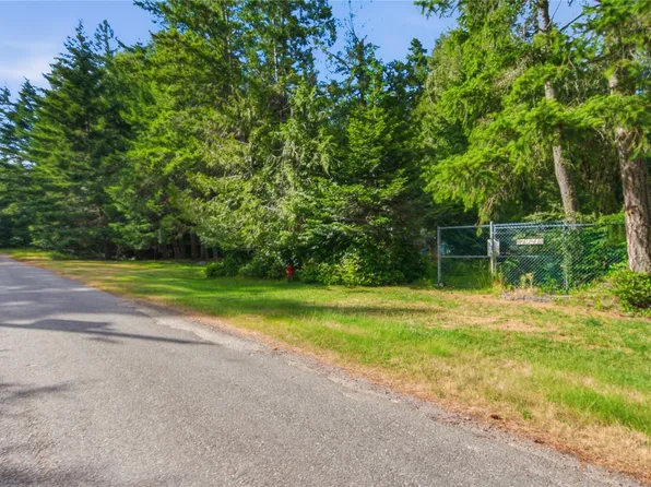 7921 Swanson View Dr, Southern Gulf Islands, BC V0N 2M2