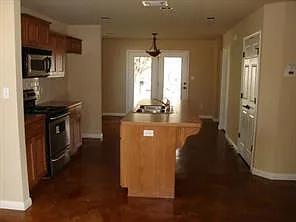 203 Railroad St #4A — Photo 7