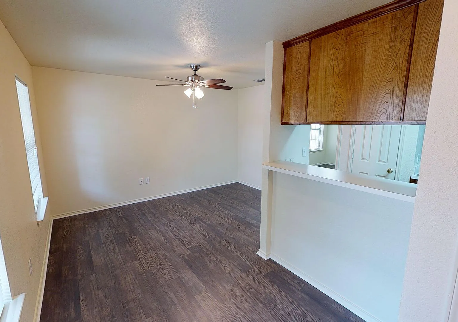 Brighton Place Apartments - 1 Bedroom/1 Bath - Walking distance to University of North Texas — Photo 3