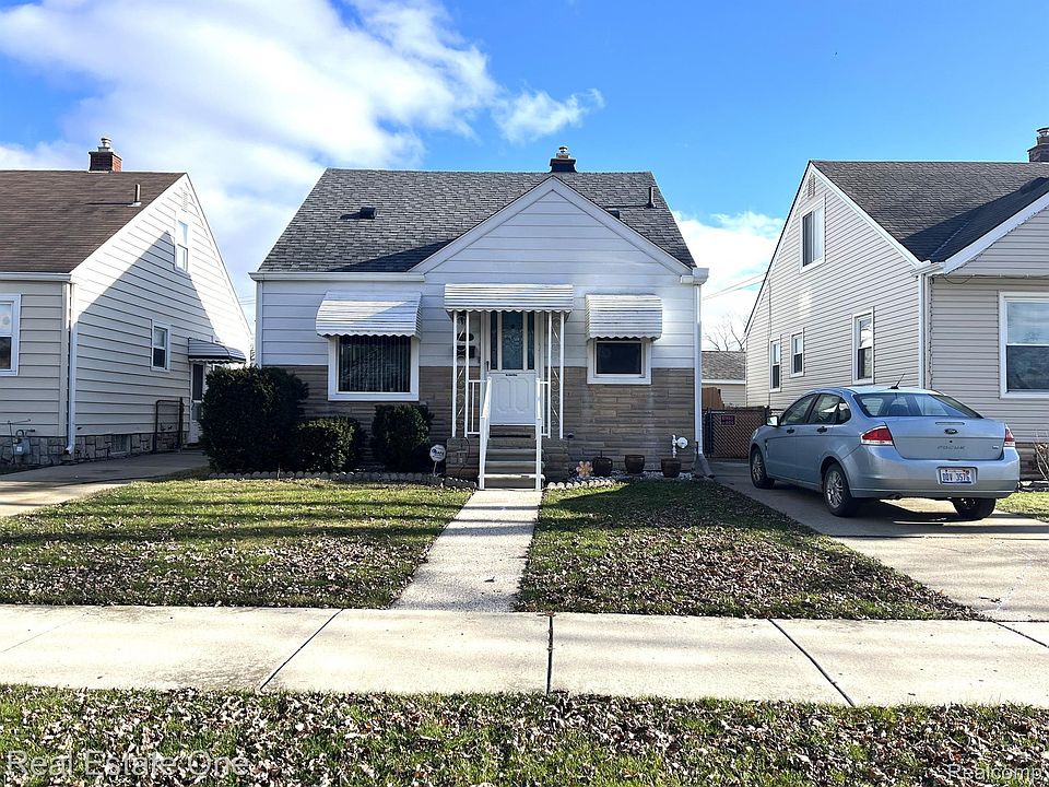 1st image of 2481 Elliott Ave