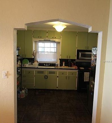 4th image of 1011 18th Ave N