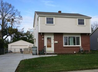 3567 S 91st St, Milwaukee, WI 53228