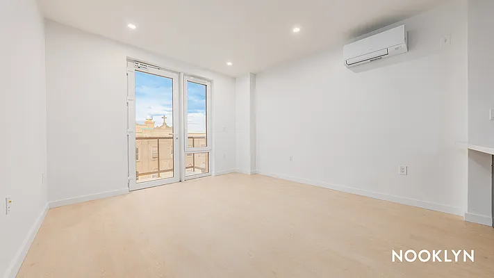 Rented by Nooklyn NYC LLC | media 9