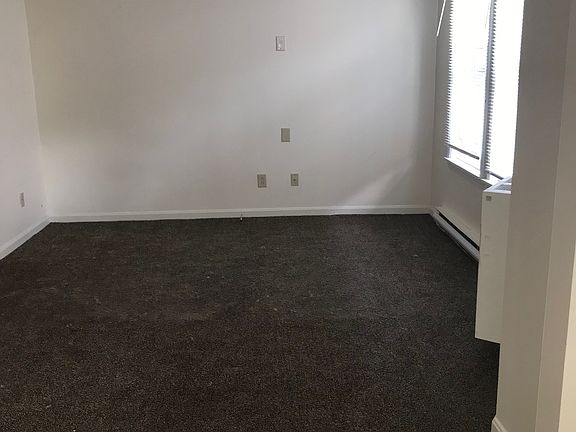 2nd image of 109 Union Ave