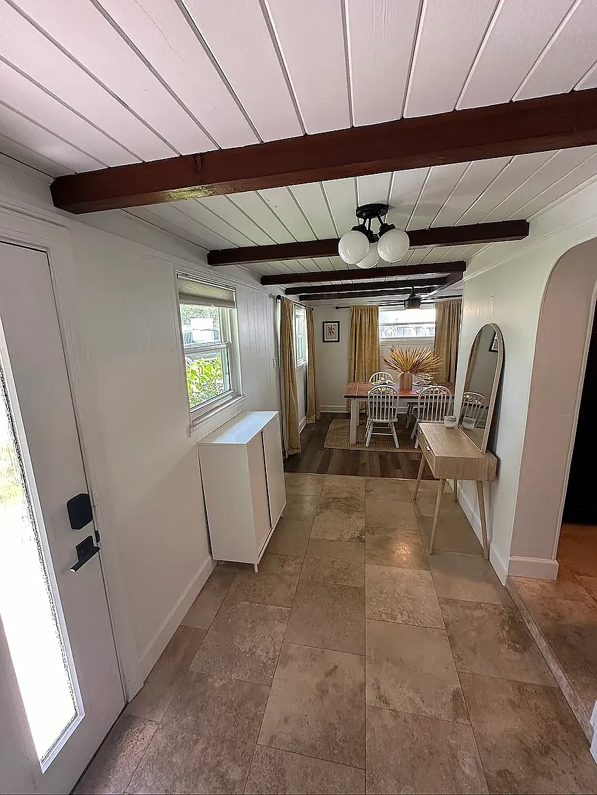 2 bed, 1062 sqft, $2,000 — Photo 4