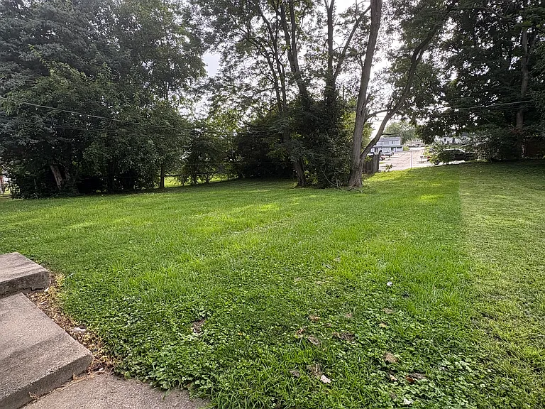 847 Riverside Dr — Photo 4