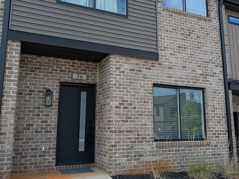 36 Allure Dr — Photo 1