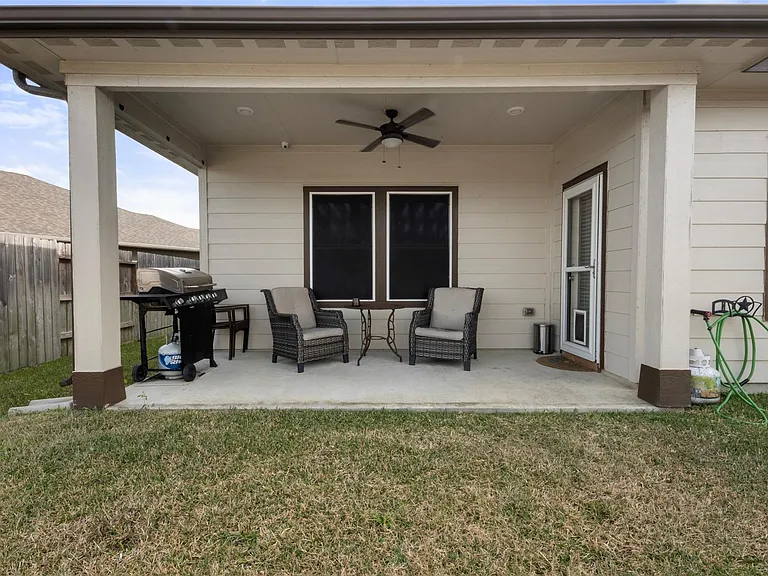 13010 Red Blossom Cir — Photo 35