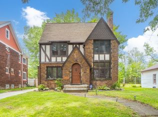 2952 Ripley Rd, Cleveland, OH 44120