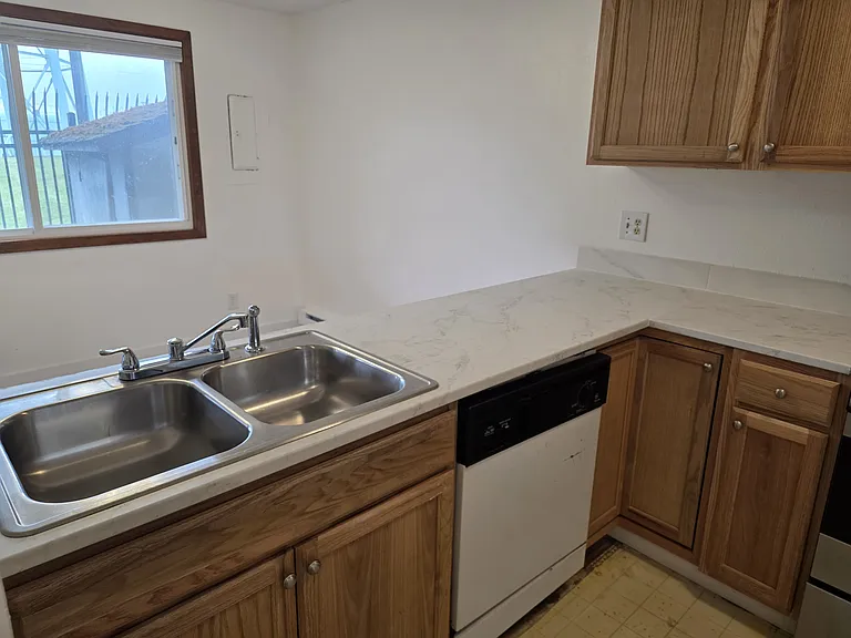3110 S 216th St #D1 — Photo 8