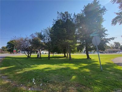 S Bay Rd #15, Syracuse, NY, 13212