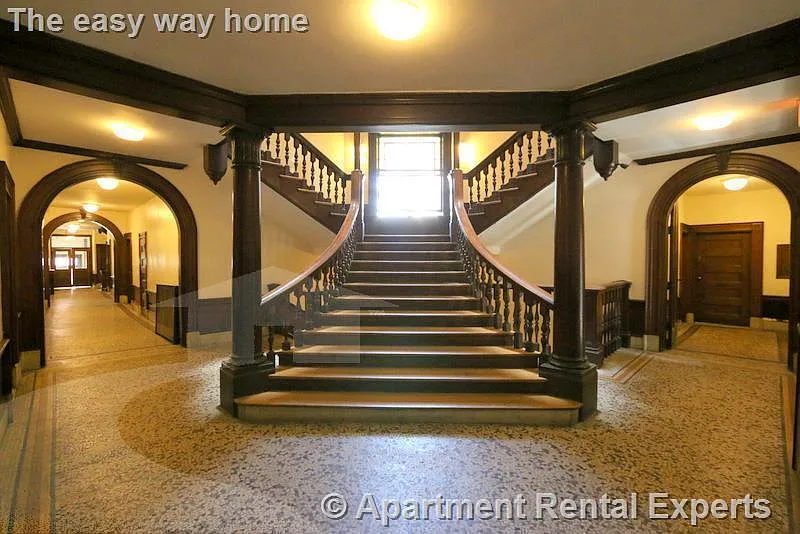 1 bed, 575 sqft, $2,600 — Photo 2