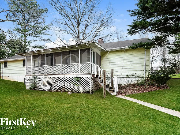 3704 Newport Dr — Photo 16