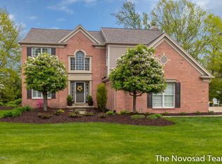 220 Quail Ridge Dr NE, Ada, MI 49301