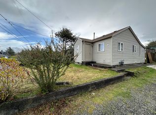 811 16th Ave, Seaside, OR 97138