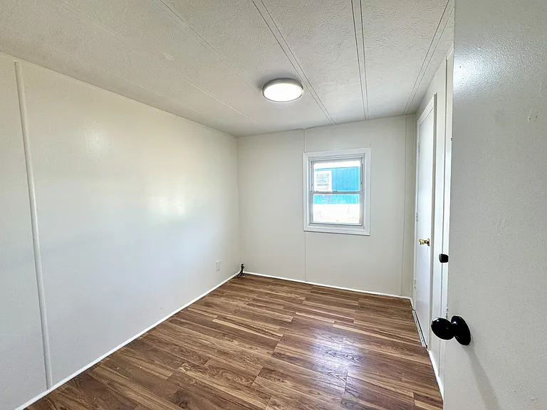 400 Abercrombie Rd #8 — Photo 5