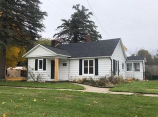 332 Evergreen St, Sheridan, MI 48884
