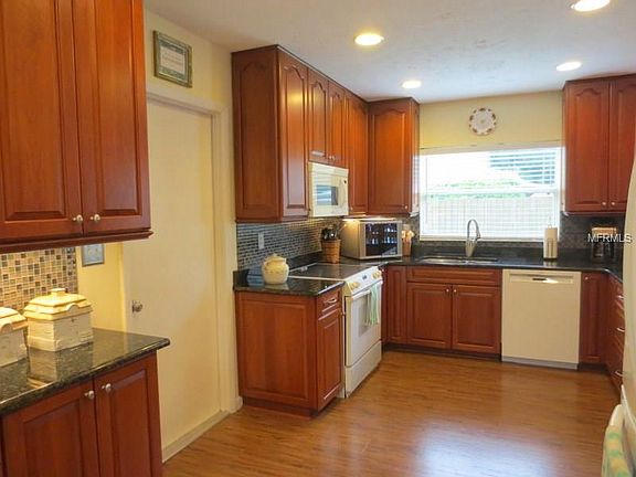 2nd image of 616 Shady Nook Dr