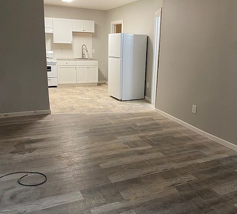 3rd image of 287 Elm St #11424235