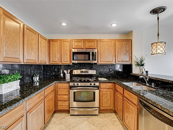 4th image of 10730 Amber Ridge Dr Unit 104