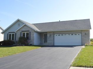 209 W Sawmill Rd, Findlay, OH 45840