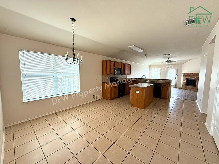 2224 Hummingbird Way — Photo 7