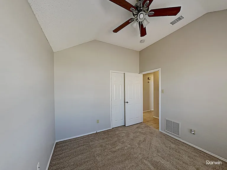 815 McComb Ln — Photo 16