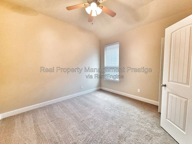 4820 Piares Ln — Photo 12