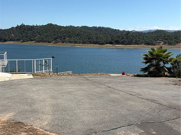 3rd image of 6075 Nacimiento Shores Rd