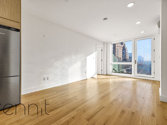 4th image of 676 New York Ave #2A