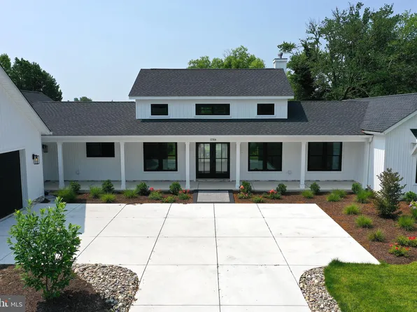 11304 Gum Point Rd, Berlin, MD 21811