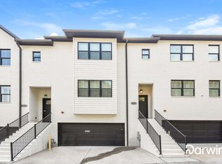 8007 Linfield Way, Sandy Springs, GA 30350