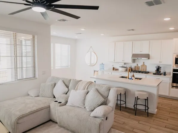 9403 E Solina Ave, Mesa, AZ 85212