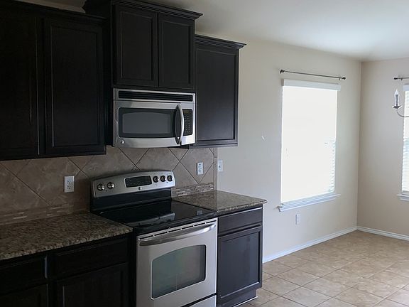 5th image of 9606 Rogano Ct
