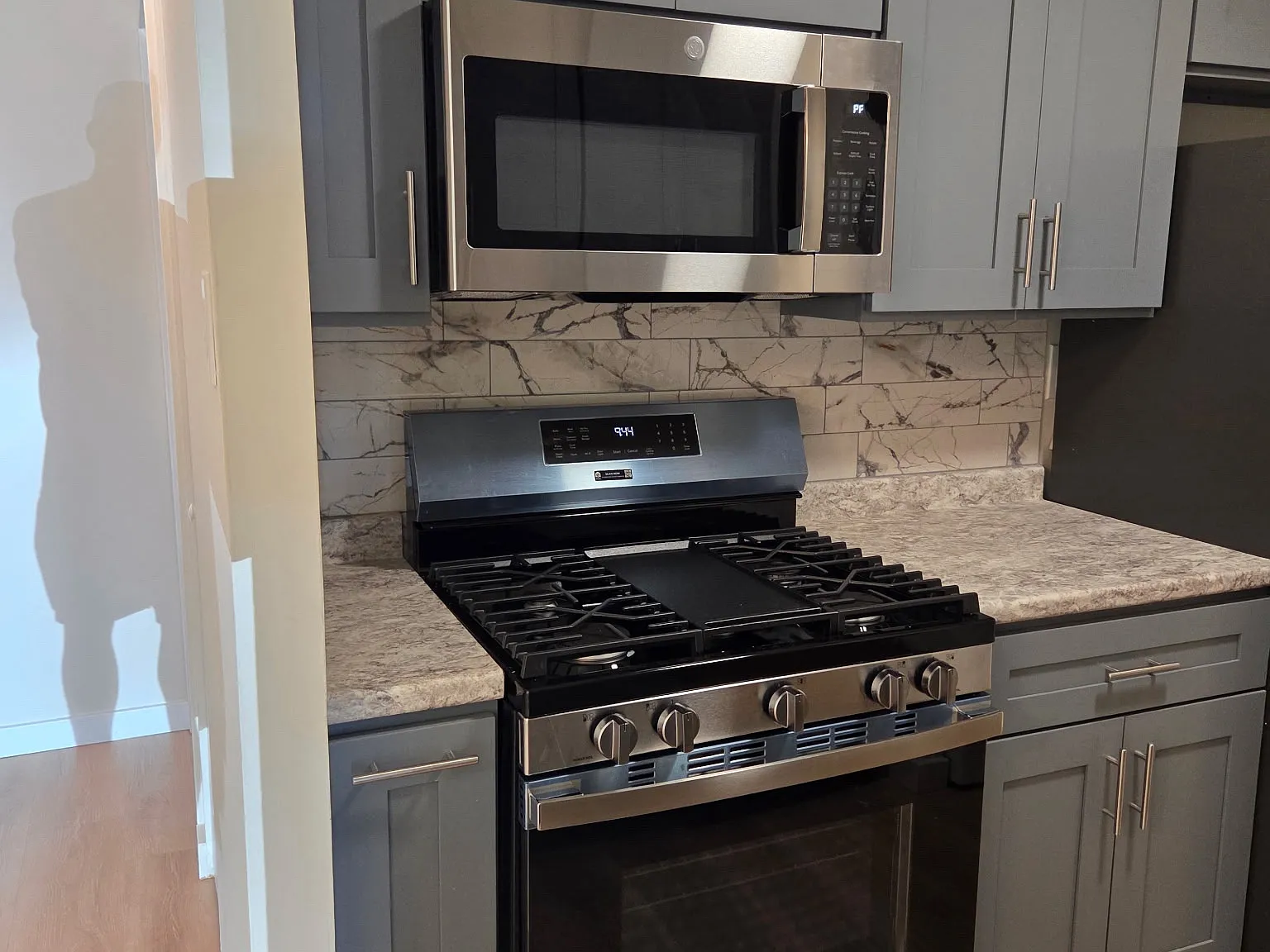 2 bed, 1100 sqft, $1,650 — Photo 4