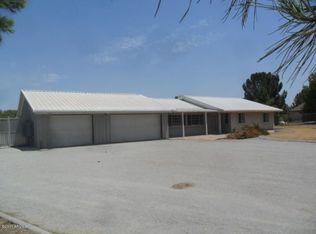 3854 E Vineyard Rd, Phoenix, AZ 85042