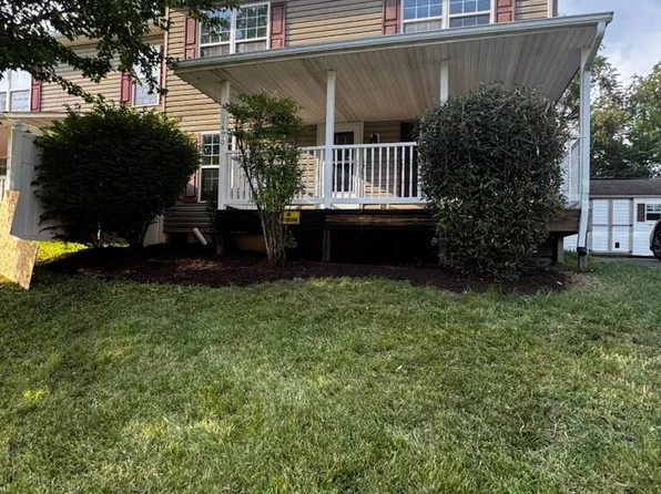 1400 Rigby St NE, Christiansburg, VA 24073