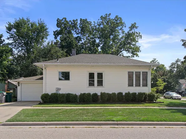 223 North Broad STREET, Elkhorn, WI 53121