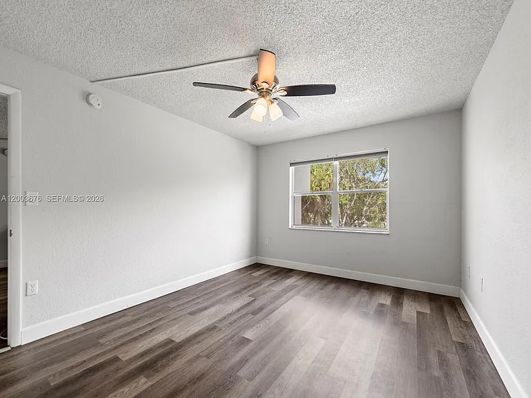 4235 N University Dr #312 — Photo 8