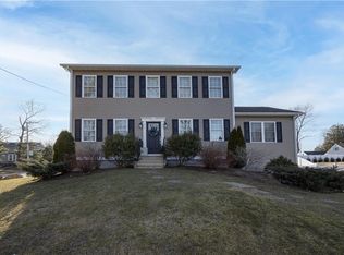 53 Oak View Dr, Cranston, RI 02921