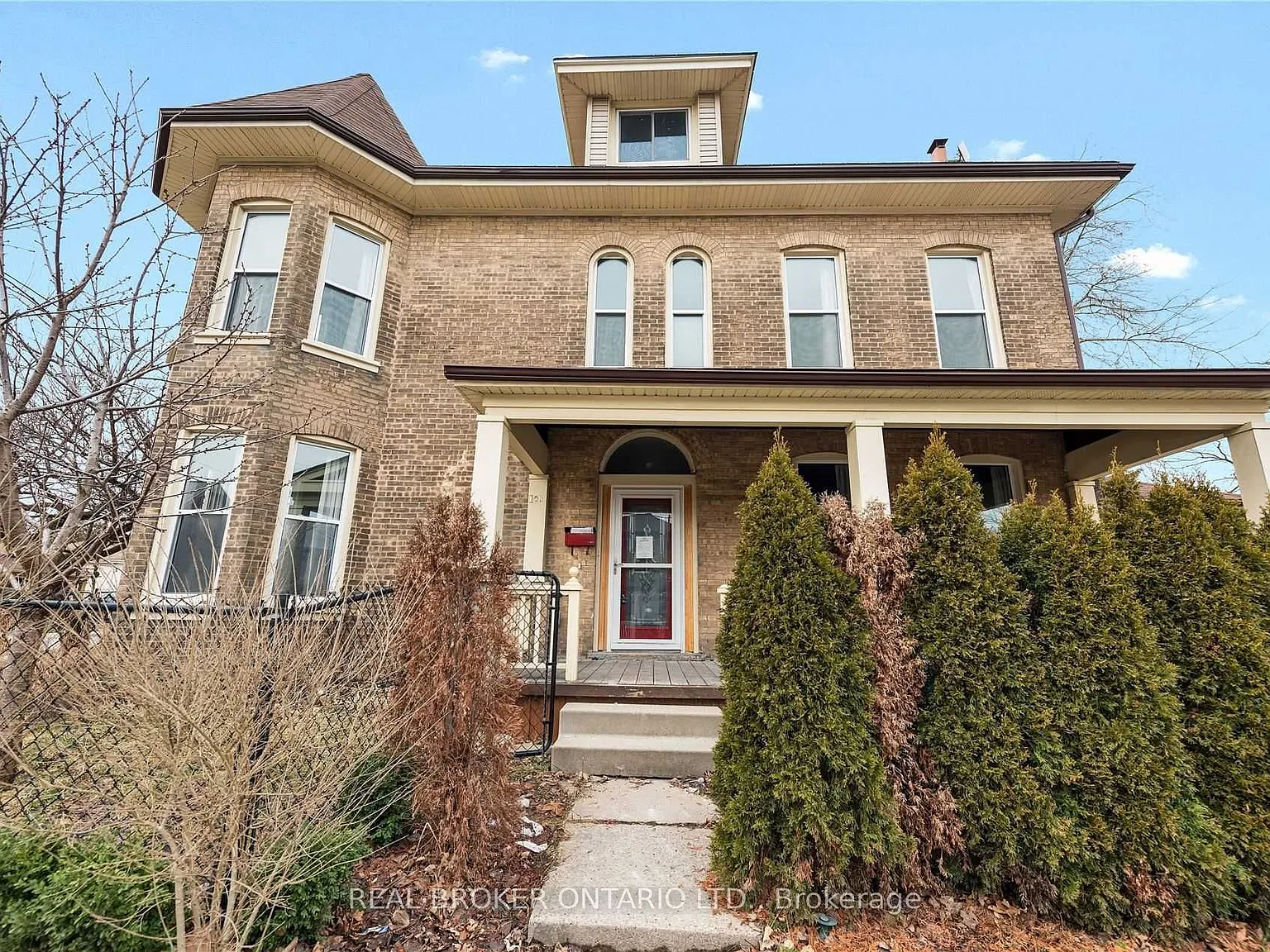 3 bed, $2,200 — Photo 2
