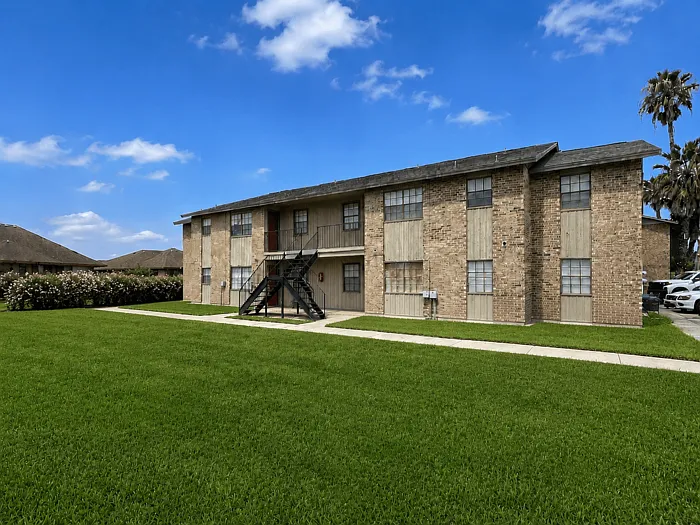 711 Tumbleweed Dr #2