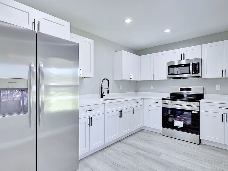 13718 Crow St — Photo 3