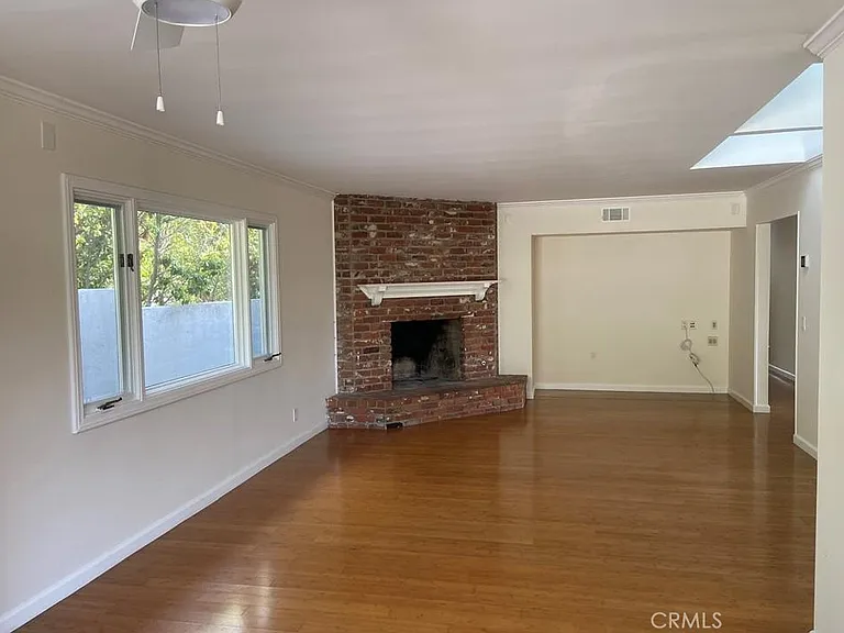2112 Dover Dr — Photo 43
