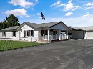 9305 S Pullman Rd, Kennewick, WA 99337