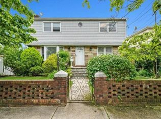 224 Crown Ave FLOOR 2, Floral Park, NY 11001